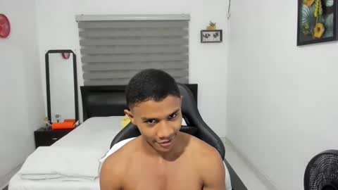 Snapshot of corzoethan chatting on 11.22.25 Ethan online show from 11.22.25