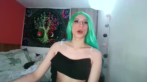 Snapshot of cosmic_crystal chatting on 02.23.25 cosmic_crystal online show from 02.23.25