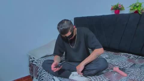 couple_2533 online show from 10.06.25