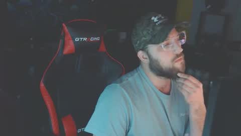 Snapshot of couplez_therapy chatting on 11.10.25 Maxxx Deeep online show from 11.10.25