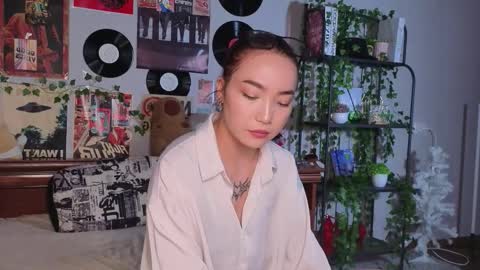 Snapshot of coventinahazleton chatting on 11.08.25 Yuna online show from 11.08.25