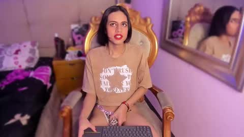 Snapshot of cowzylow chatting on 11.20.25 cowzylow online show from 11.20.25