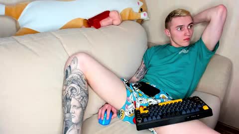 Snapshot of crazybottom99 chatting on 02.27.25 Alex online show from 02.27.25