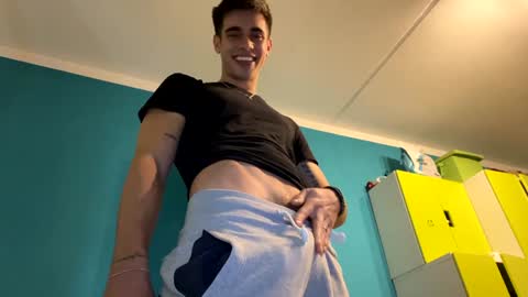 Snapshot of crazydickboy3 chatting on 12.18.24 crazydickboy3 online show from 12.18.24