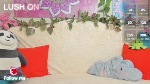 Snapshot of crazyteeen chatting on 12.07.24 Anny online show from 12.07.24