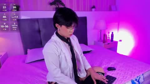 Snapshot of creamy_angelo chatting on 09.29.25 creamy_angelo online show from 09.29.25