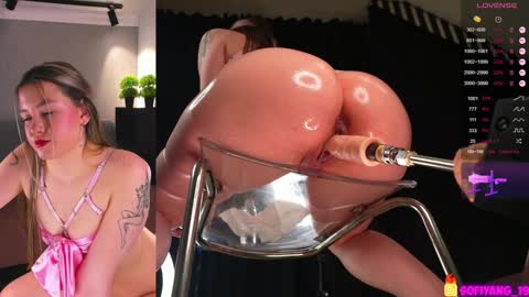 Snapshot of creamybabyy chatting on 01.26.25 Hiya We are Any Kim Sofi and Nika Enjoy online show from 01.26.25