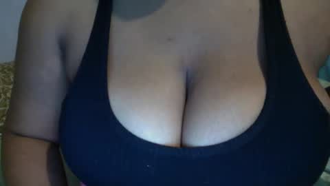 Snapshot of creamycocobabe chatting on 01.24.25 CreamyCocoBabe online show from 01.24.25