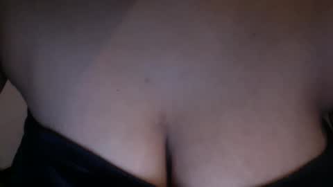 Snapshot of creamycocobabe chatting on 02.27.25 CreamyCocoBabe online show from 02.27.25