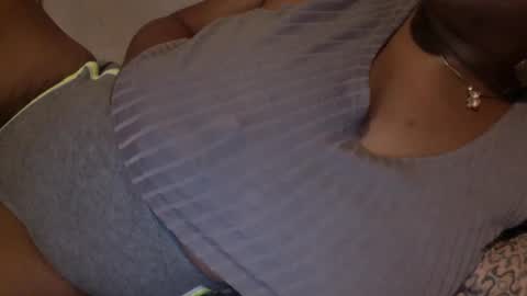 Snapshot of creamycocobabe chatting on 09.22.25 CreamyCocoBabe online show from 09.22.25