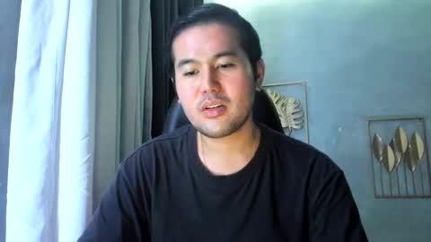 Snapshot of creamynow chatting on 01.02.25 BareCreamyCum online show from 01.02.25