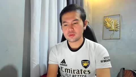 Snapshot of creamynow chatting on 01.07.25 BareCreamyCum online show from 01.07.25