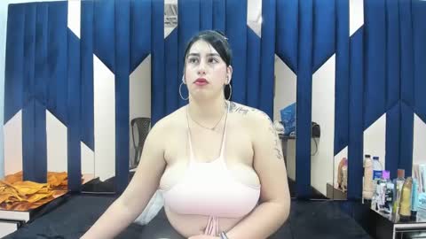 Snapshot of criistaal__ chatting on 12.31.24 Criistaal   online show from 12.31.24