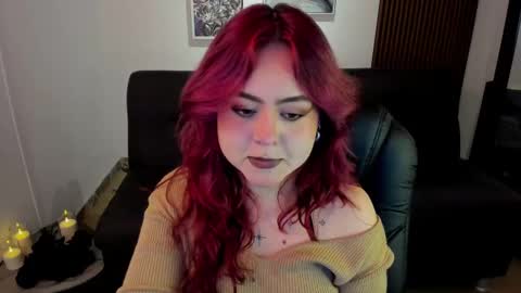 Snapshot of crimson_tati chatting on 10.07.25 Tatiana online show from 10.07.25
