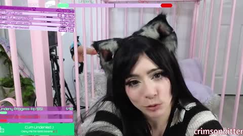Snapshot of crimsonkitten chatting on 01.04.25 Crimson Kitten online show from 01.04.25