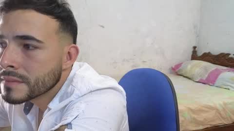 Snapshot of cris_simons chatting on 01.26.25 cris_simons online show from 01.26.25