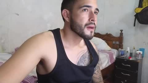 Snapshot of cris_simons chatting on 03.09.25 cris_simons online show from 03.09.25