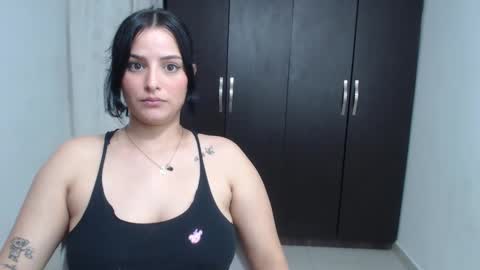 Snapshot of cristal_hot07 chatting on 01.29.25 Cristal online show from 01.29.25