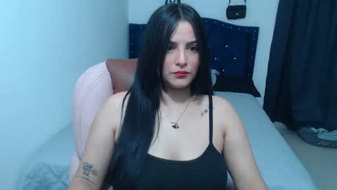 Snapshot of cristal_hot07 chatting on 02.23.25 Cristal online show from 02.23.25