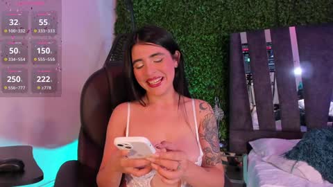 Cristal  online show from 12.30.24