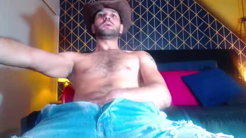 Snapshot of cristian_hot9 chatting on 02.13.25 cristian hot9 online show from 02.13.25