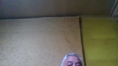 Snapshot of crmperez chatting on 02.01.25 crmperez online show from 02.01.25