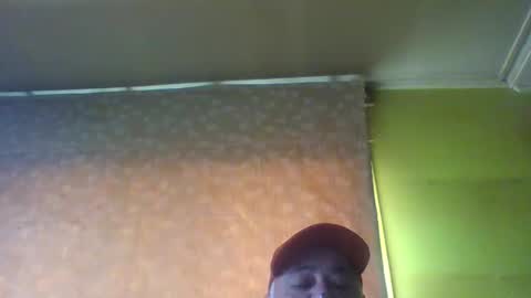 Snapshot of crmperez chatting on 02.14.25 crmperez online show from 02.14.25