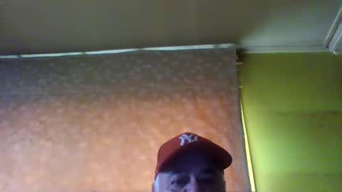 Snapshot of crmperez chatting on 03.06.25 crmperez online show from 03.06.25