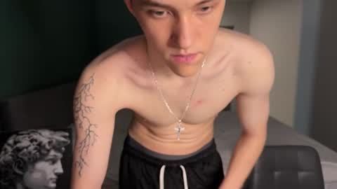 Snapshot of cronck52 chatting on 11.23.25 cronck52 online show from 11.23.25