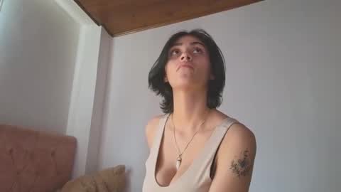 Snapshot of crystal_starx chatting on 10.02.25 Crystal Blaze online show from 10.02.25