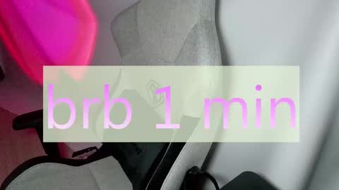 Snapshot of crystallkris chatting on 01.08.25 Kristina online show from 01.08.25