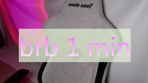 Snapshot of crystallkris chatting on 01.11.25 Kristina online show from 01.11.25