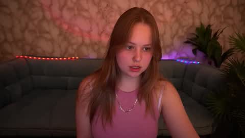 crystallpaws_ online show from 10.13.25