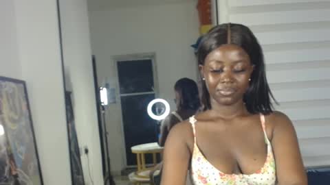Snapshot of cum_ebony_smile chatting on 10.08.25 cherry online show from 10.08.25