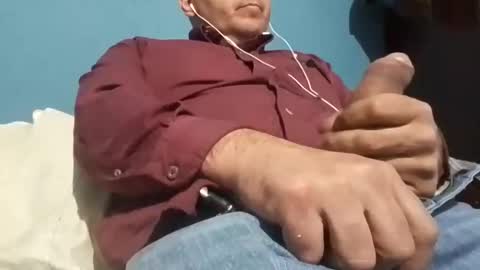 Snapshot of cumbian_chero chatting on 03.08.25 cumbian_chero online show from 03.08.25