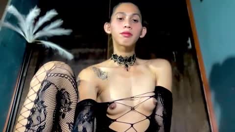 YOUR KWEEN STELLINA online show from 10.20.25