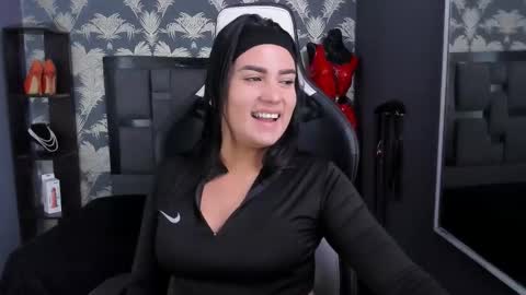 Snapshot of cumming_tiffani chatting on 09.26.25 cumming tiffani online show from 09.26.25