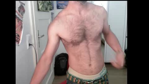 Snapshot of cumshow_x chatting on 09.14.25 Cumshow online show from 09.14.25