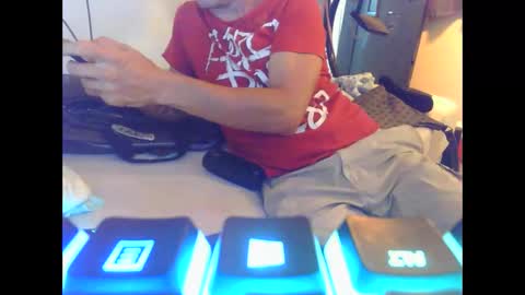Snapshot of cumslutboi27 chatting on 10.06.25 cumslutboi27 online show from 10.06.25