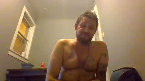 Snapshot of cuntreeboy68 chatting on 12.11.24 Bash online show from 12.11.24