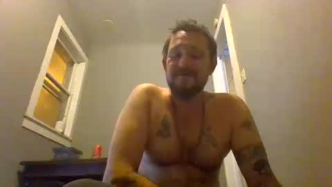 Snapshot of cuntreeboy68 chatting on 12.12.24 Bash online show from 12.12.24