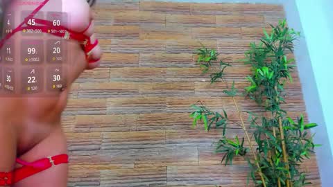 cupcake_izzy online show from 11.30.25