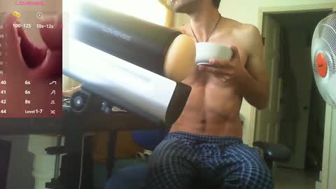 Snapshot of curiousgenie chatting on 03.08.25 curiousgenie online show from 03.08.25