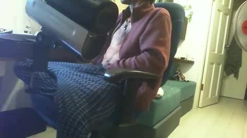 Snapshot of curiousgenie chatting on 03.08.25 curiousgenie online show from 03.08.25