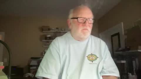 Snapshot of curo69 chatting on 11.04.25 ALAN online show from 11.04.25