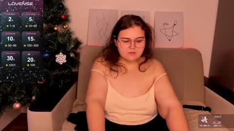 Snapshot of curvy_janie chatting on 12.15.24 Jane online show from 12.15.24