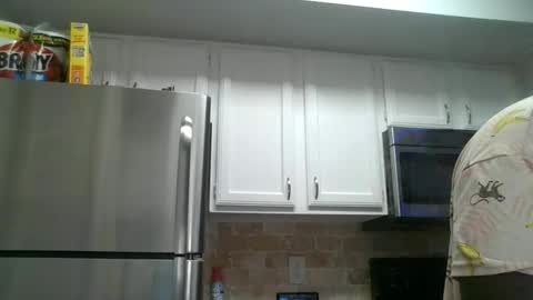 Snapshot of curvyychocolate chatting on 01.14.25 curvyychocolate online show from 01.14.25