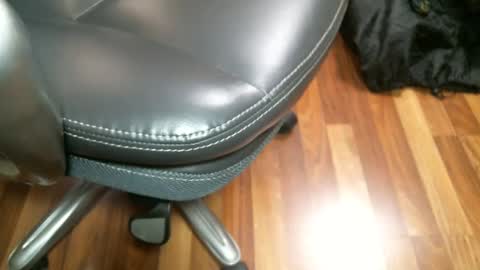 Snapshot of cutandwaxed2 chatting on 12.14.24 BI SMOOTH MATURE  SUB online show from 12.14.24