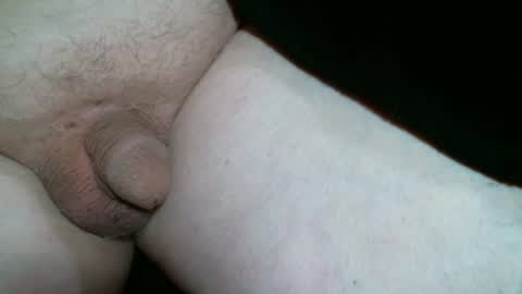 Snapshot of cutandwaxed2 chatting on 09.17.25 BI SMOOTH MATURE  SUB online show from 09.17.25