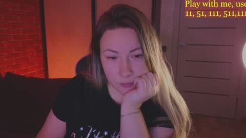 Snapshot of cute_darina chatting on 01.09.25 Everyday stream in the same time online show from 01.09.25
